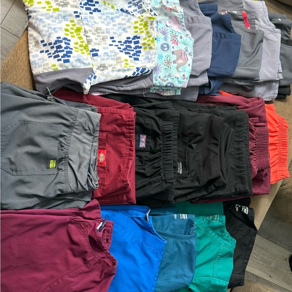 Scrub lot - Picture 2 of 4